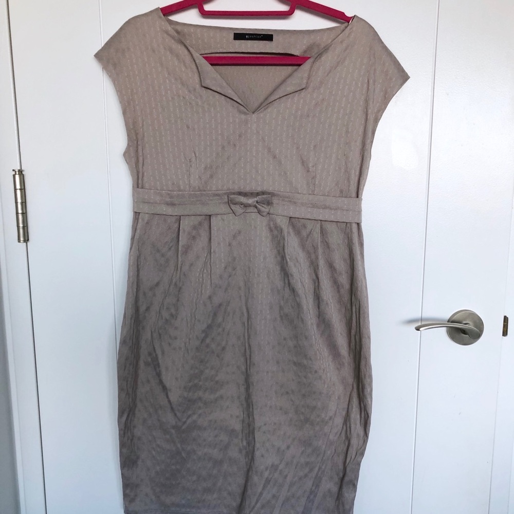 European Maternity Dress taupe sateen size 6